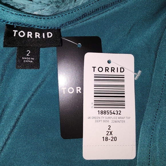 Torrid top - Picture 3 of 4